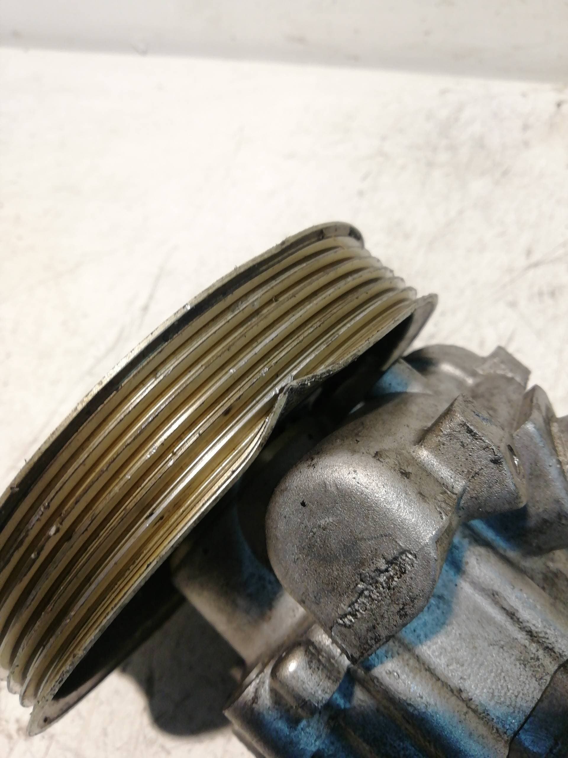 Bomba direccion AUDI A4 AVANT (8E) 3