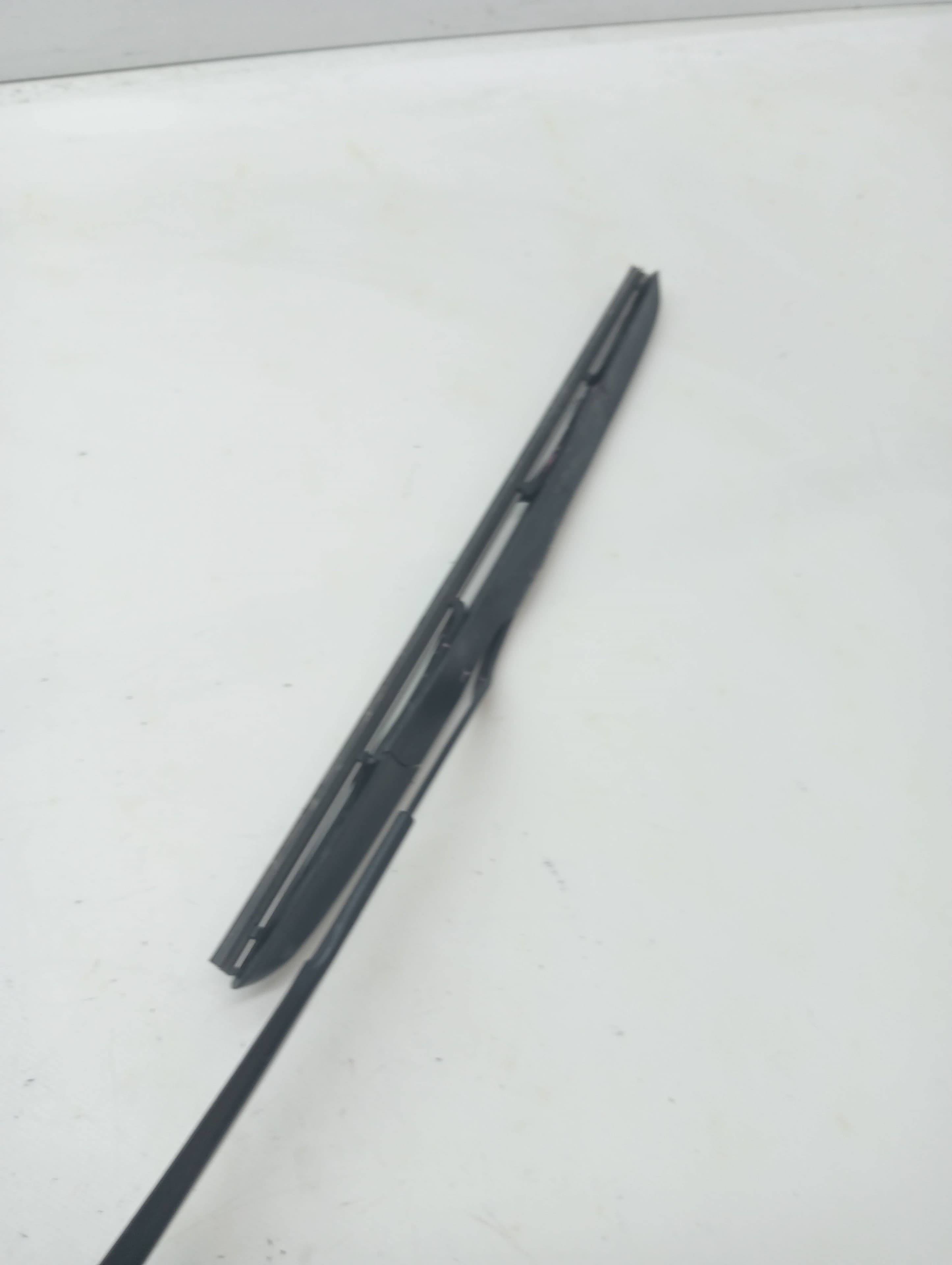 Brazo limpia delantero derecho KIA NIRO 2
