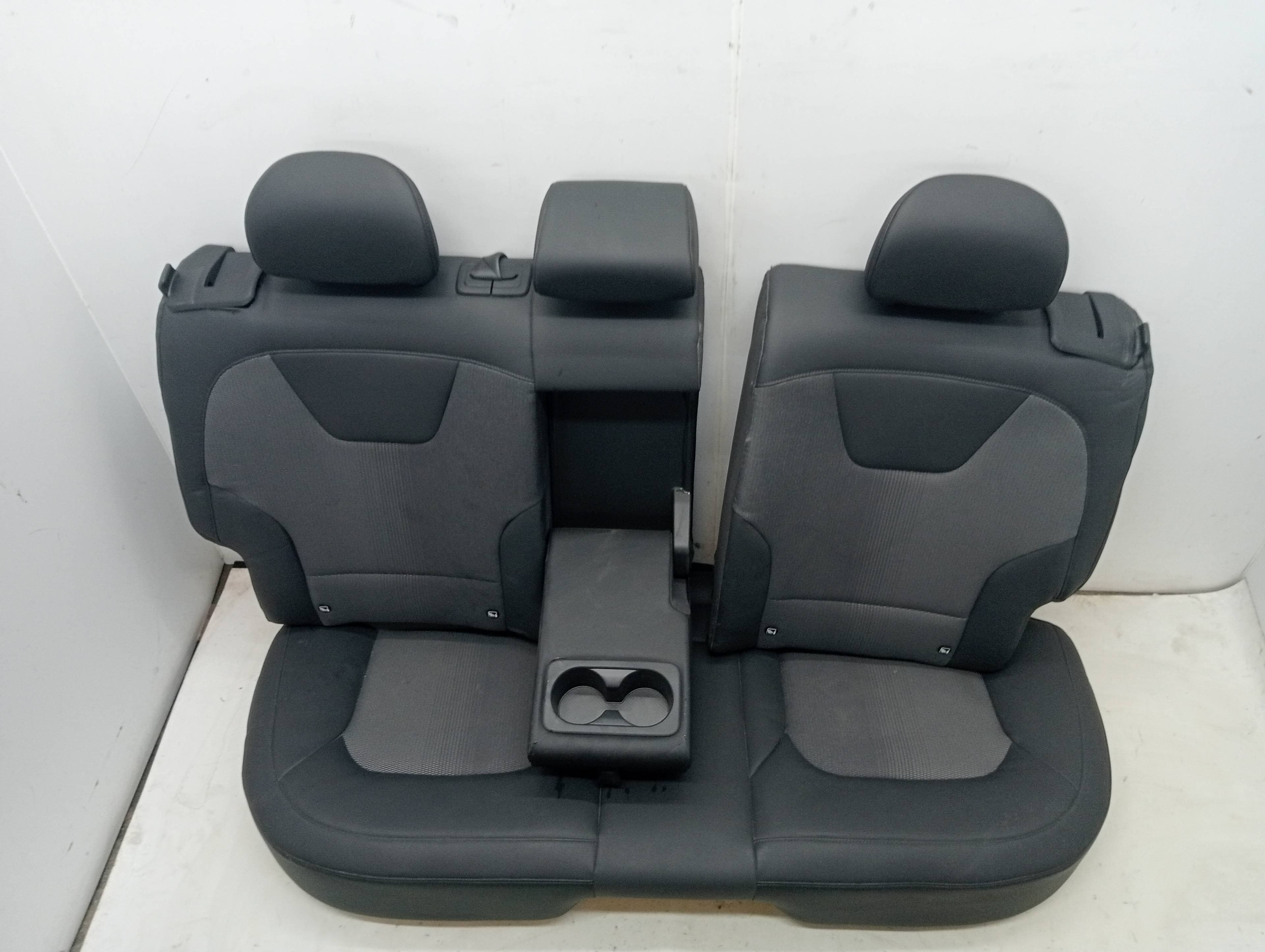 Juego asientos completo KIA NIRO 4