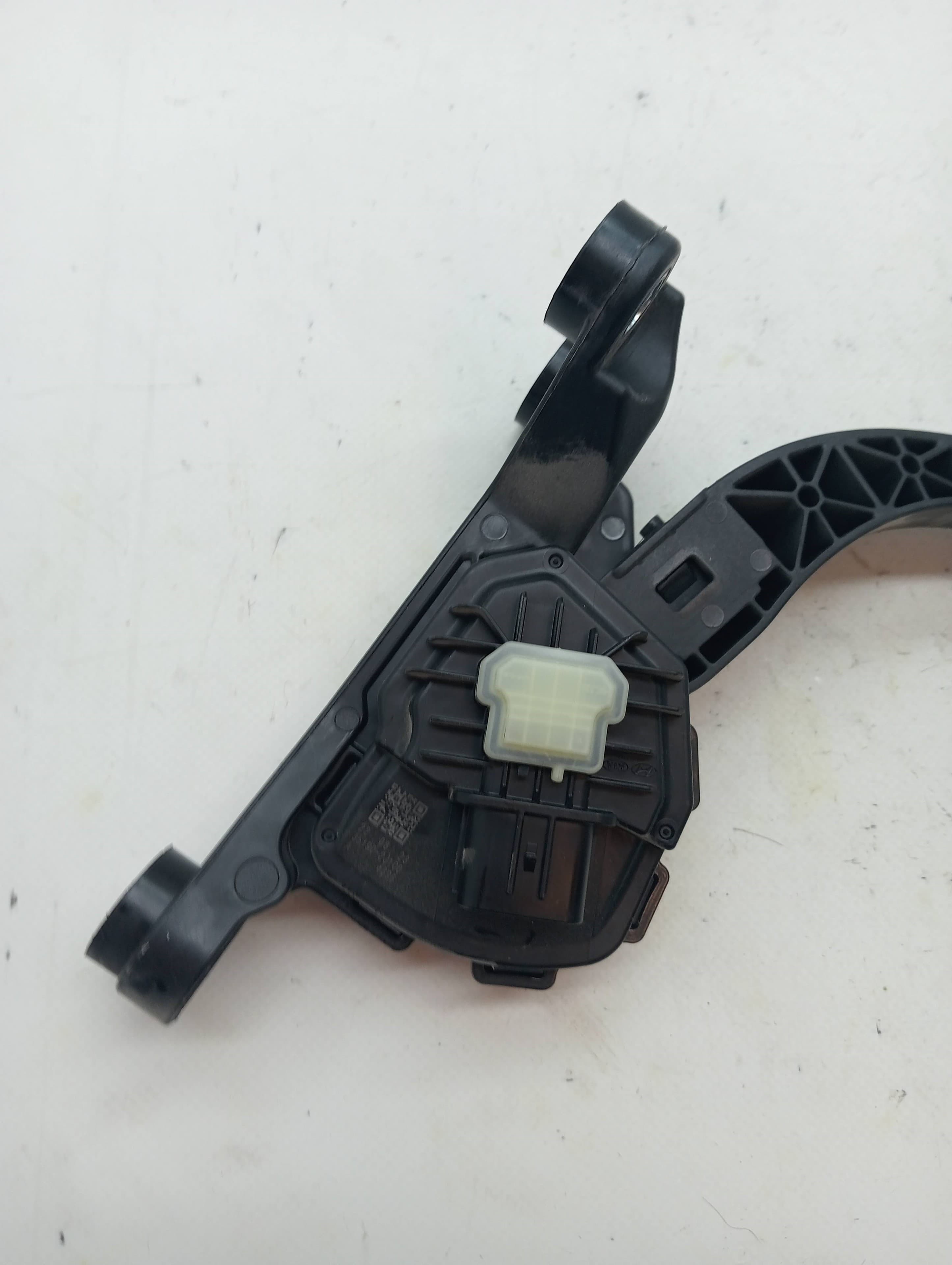 Pedal acelerador KIA NIRO 3