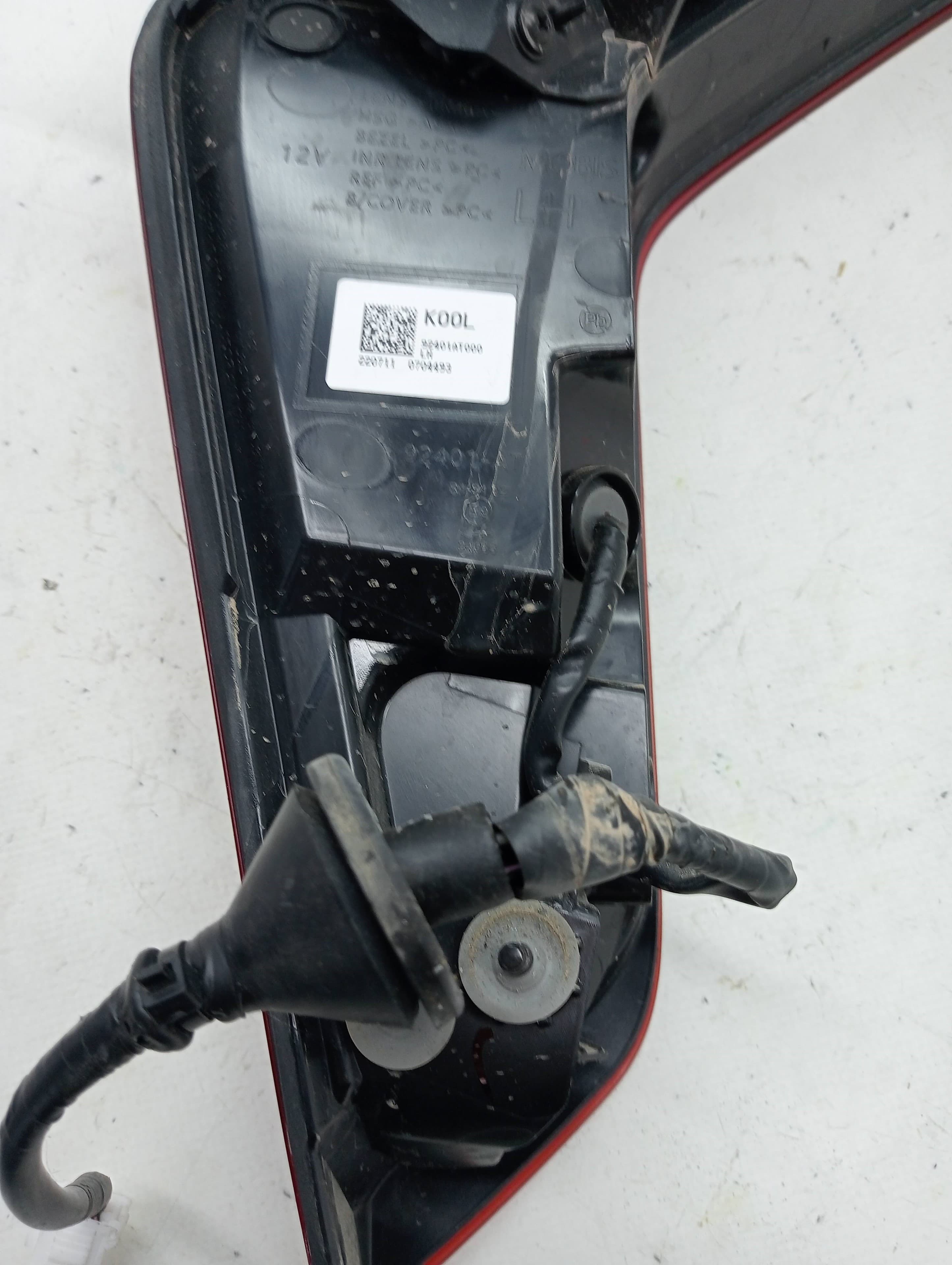 Piloto trasero izquierdo KIA NIRO 2