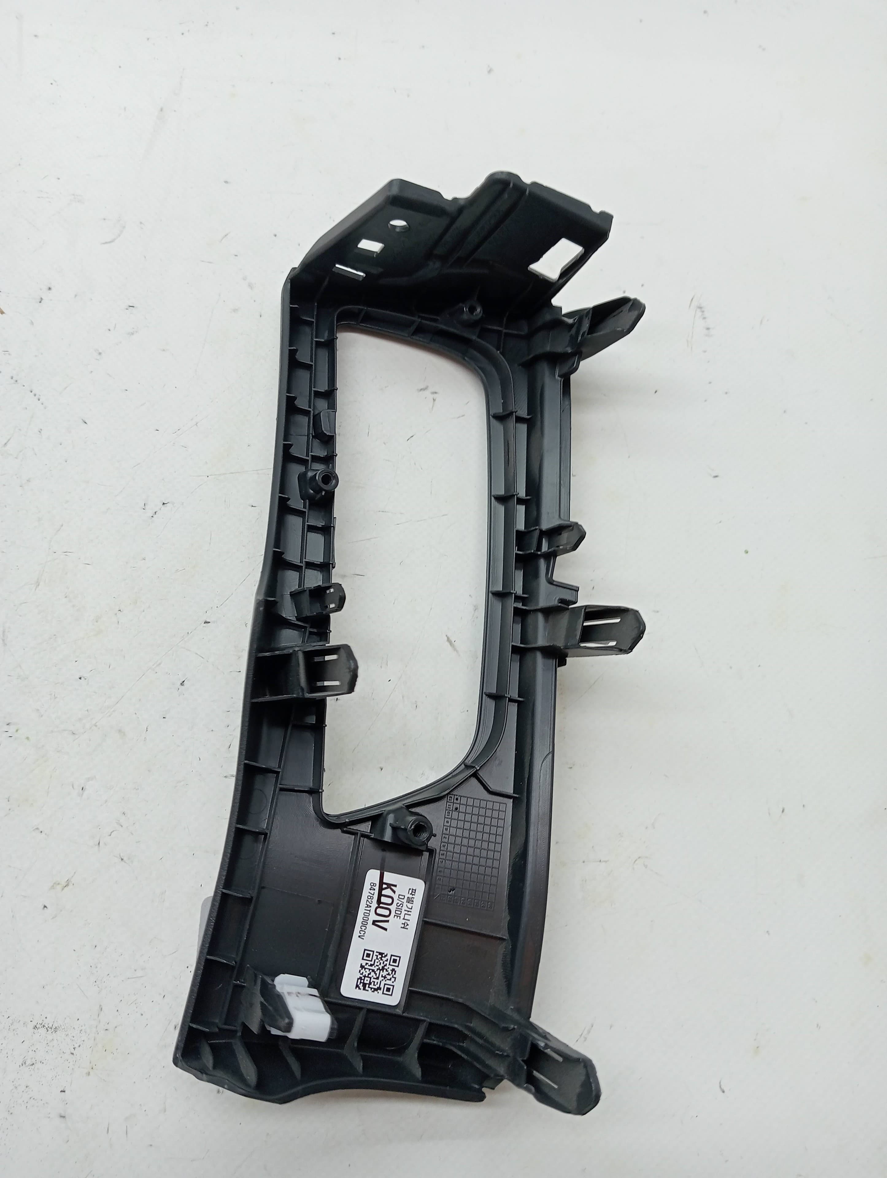 Plastico KIA NIRO 3