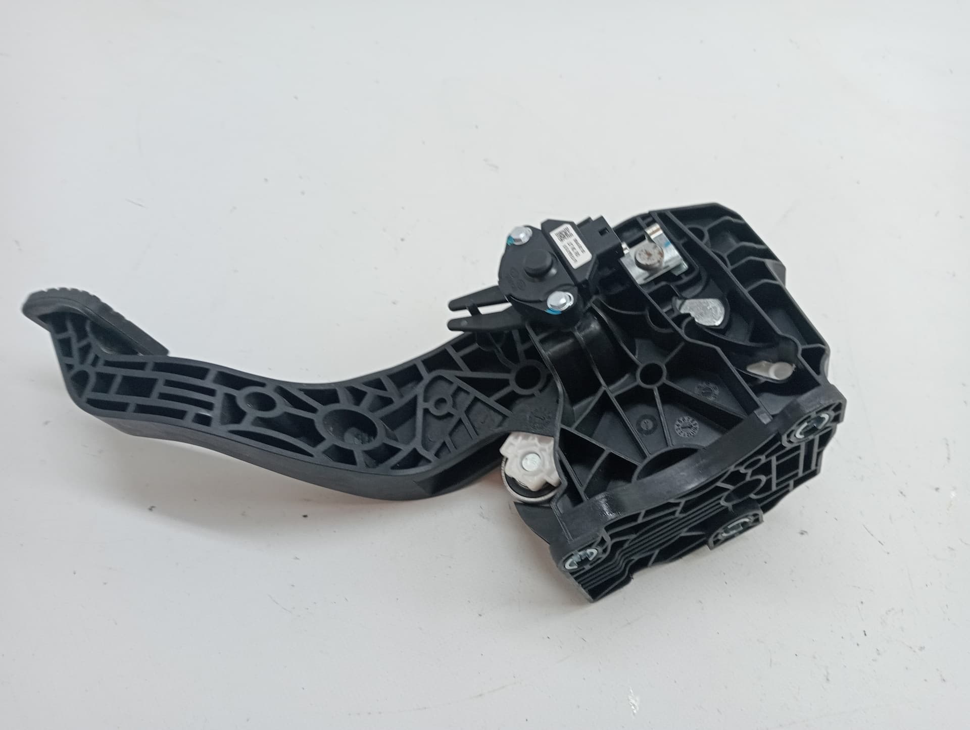 Pedal embrague KIA RIO (YB) 4