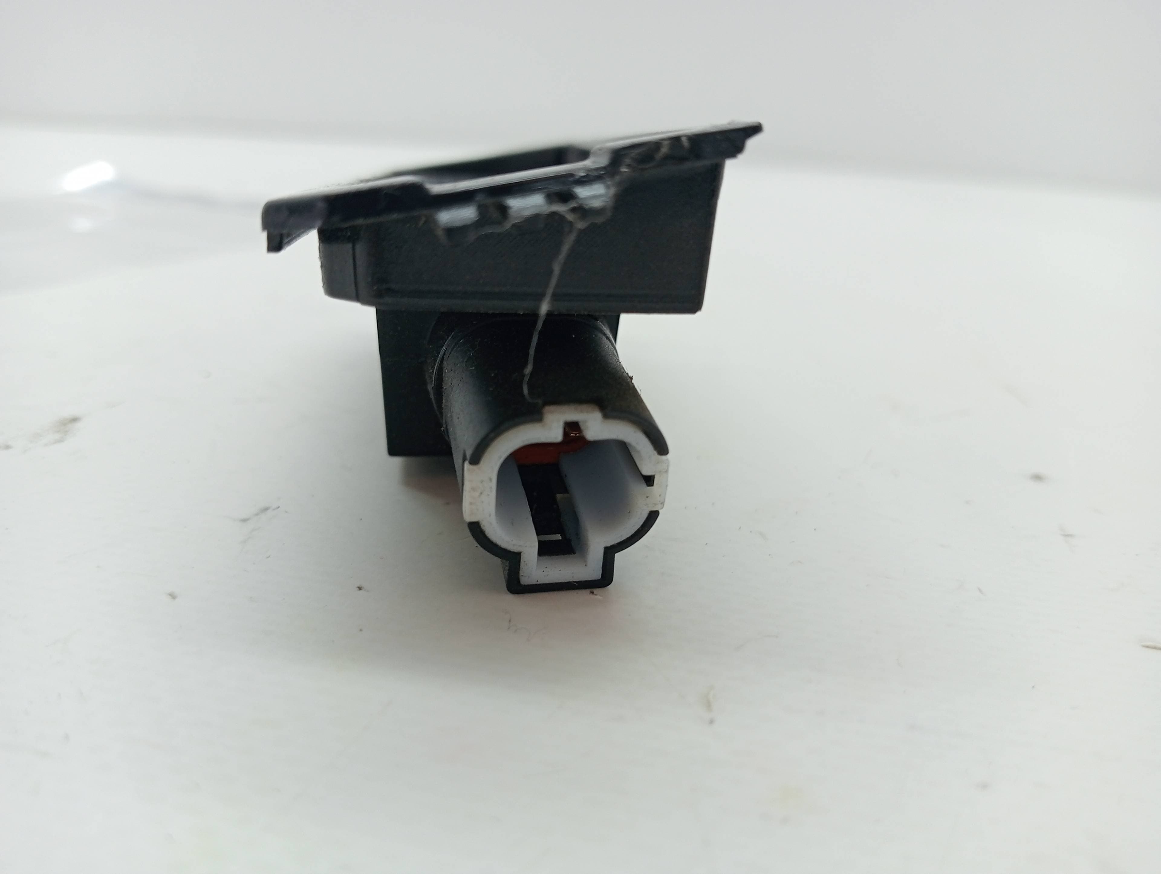 Piloto matricula KIA RIO (YB) 2
