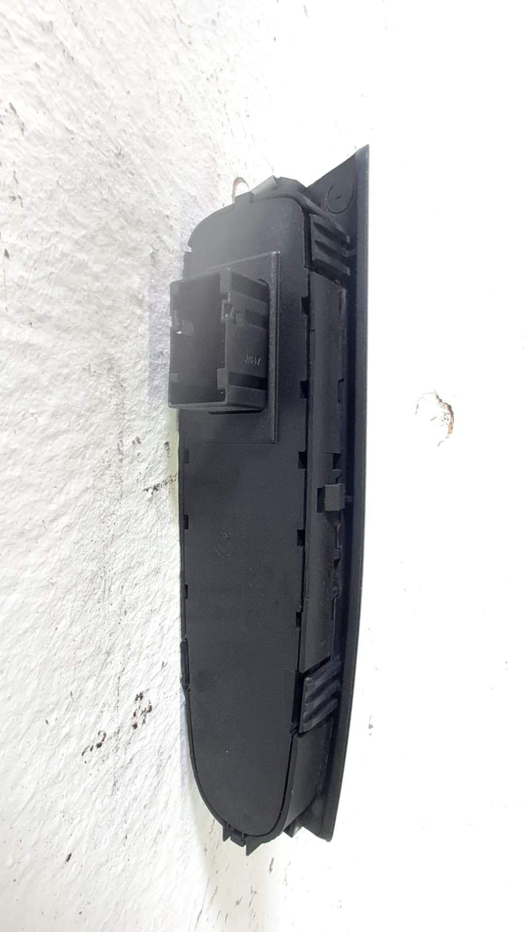 Mando elevalunas delantero izquierdo FIAT STILO (192) 3