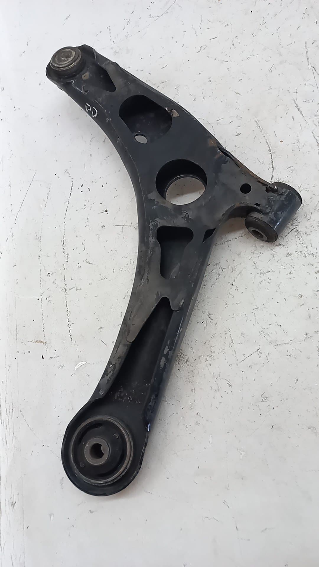 Brazo suspension inferior delantero derecho SMART FORFOUR 2