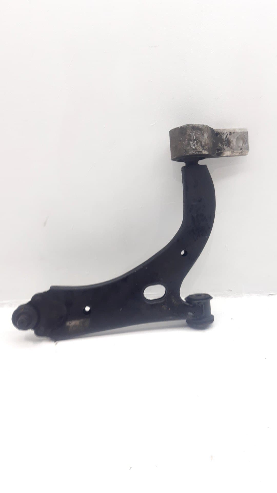 Brazo suspension inferior delantero derecho MAZDA 2 LIM