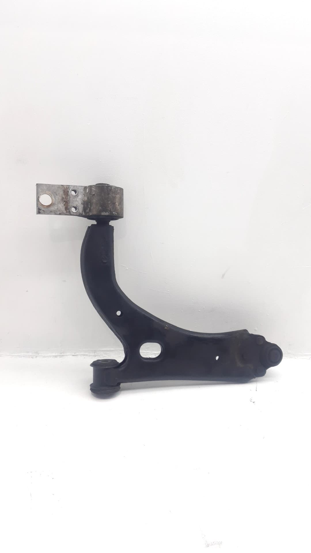 Brazo suspension inferior delantero derecho MAZDA 2 LIM 2