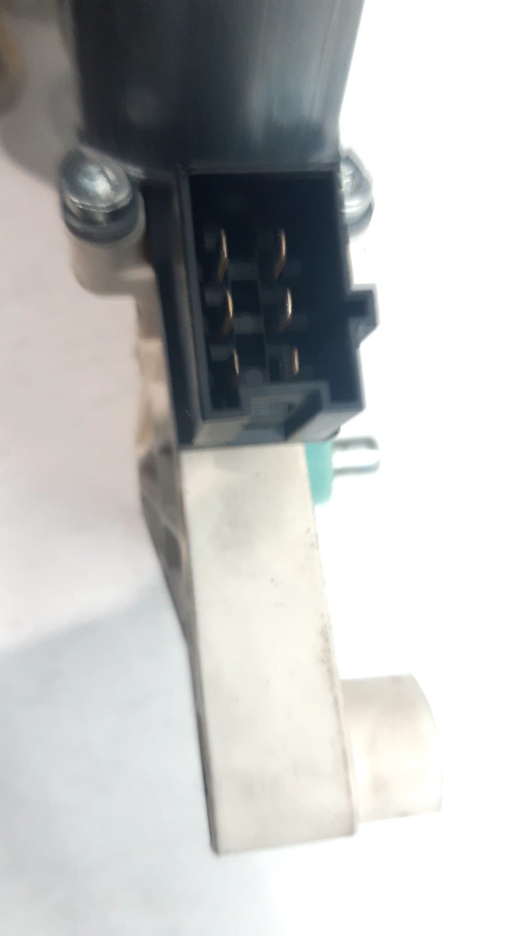 Motor elevalunas delantero izquierdo MAZDA 2 LIM 2