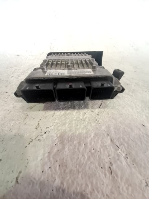 Centralita motor uce CITROEN C5 BERLINA 4