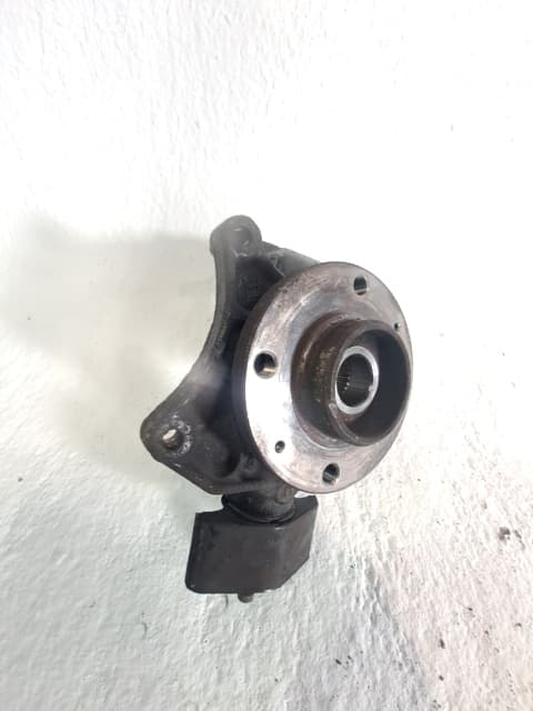 Mangueta delantera izquierda CITROEN C5 BERLINA 3