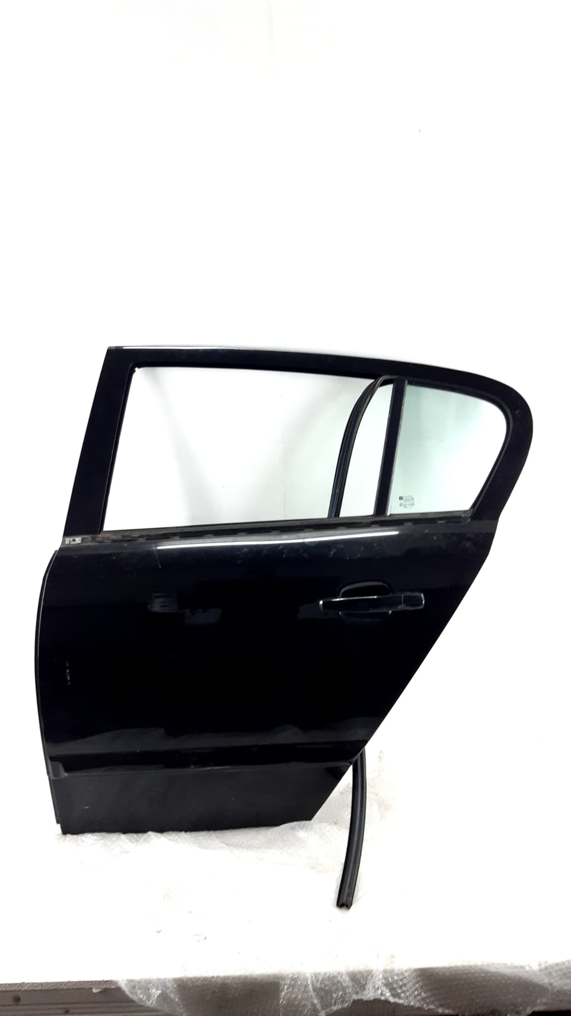 Puerta trasera izquierda OPEL ASTRA H BER.