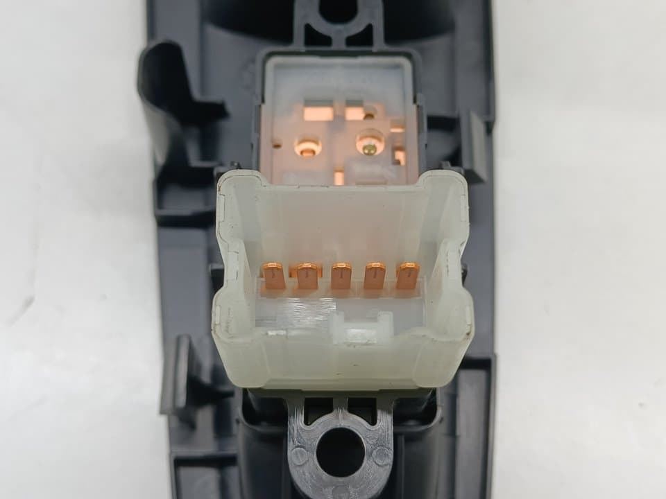 Mando elevalunas trasero izquierdo NISSAN QASHQAI (J11) 3