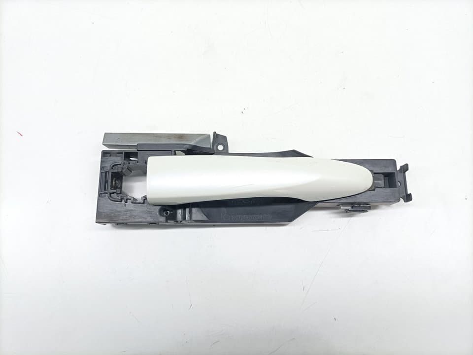 Maneta exterior trasera derecha NISSAN QASHQAI (J11)