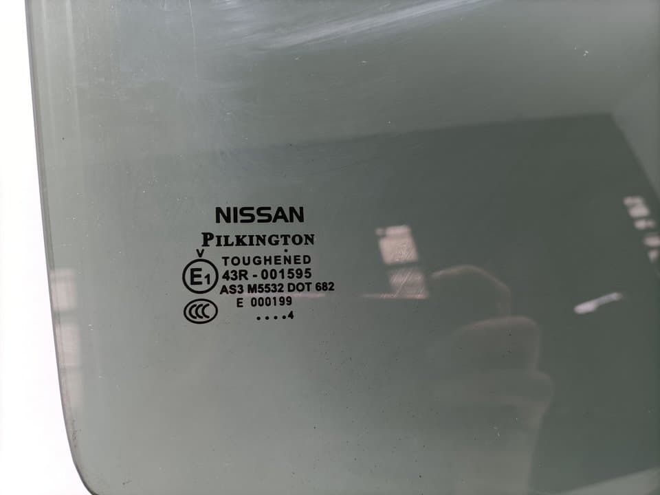 Luna custodia trasera derecha NISSAN QASHQAI (J11) 2