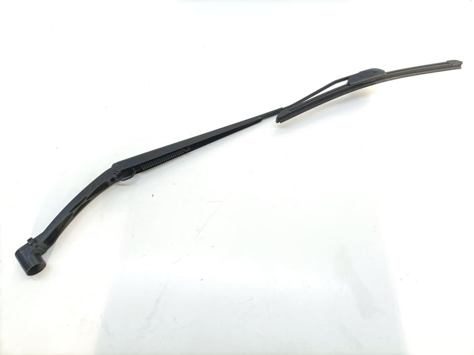 Brazo limpia delantero derecho NISSAN QASHQAI (J11)