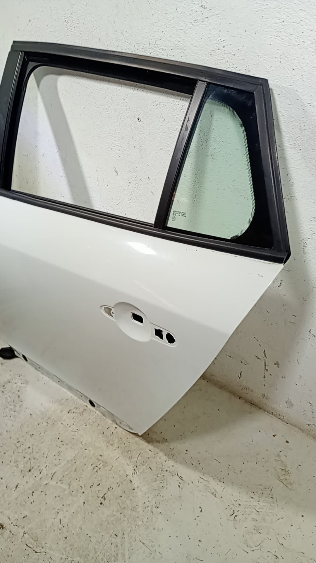 Puerta trasera izquierda RENAULT MEGANE III GRANDTOUR (KZ0/1) 3