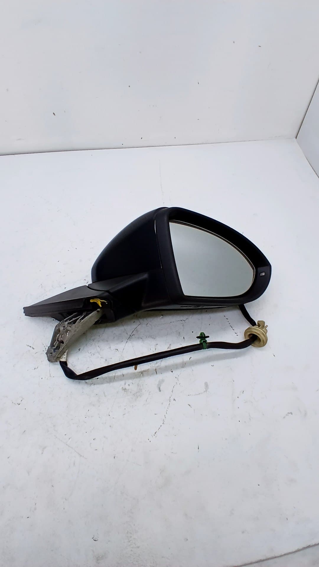 Retrovisor derecho VOLKSWAGEN GOLF VII LIM