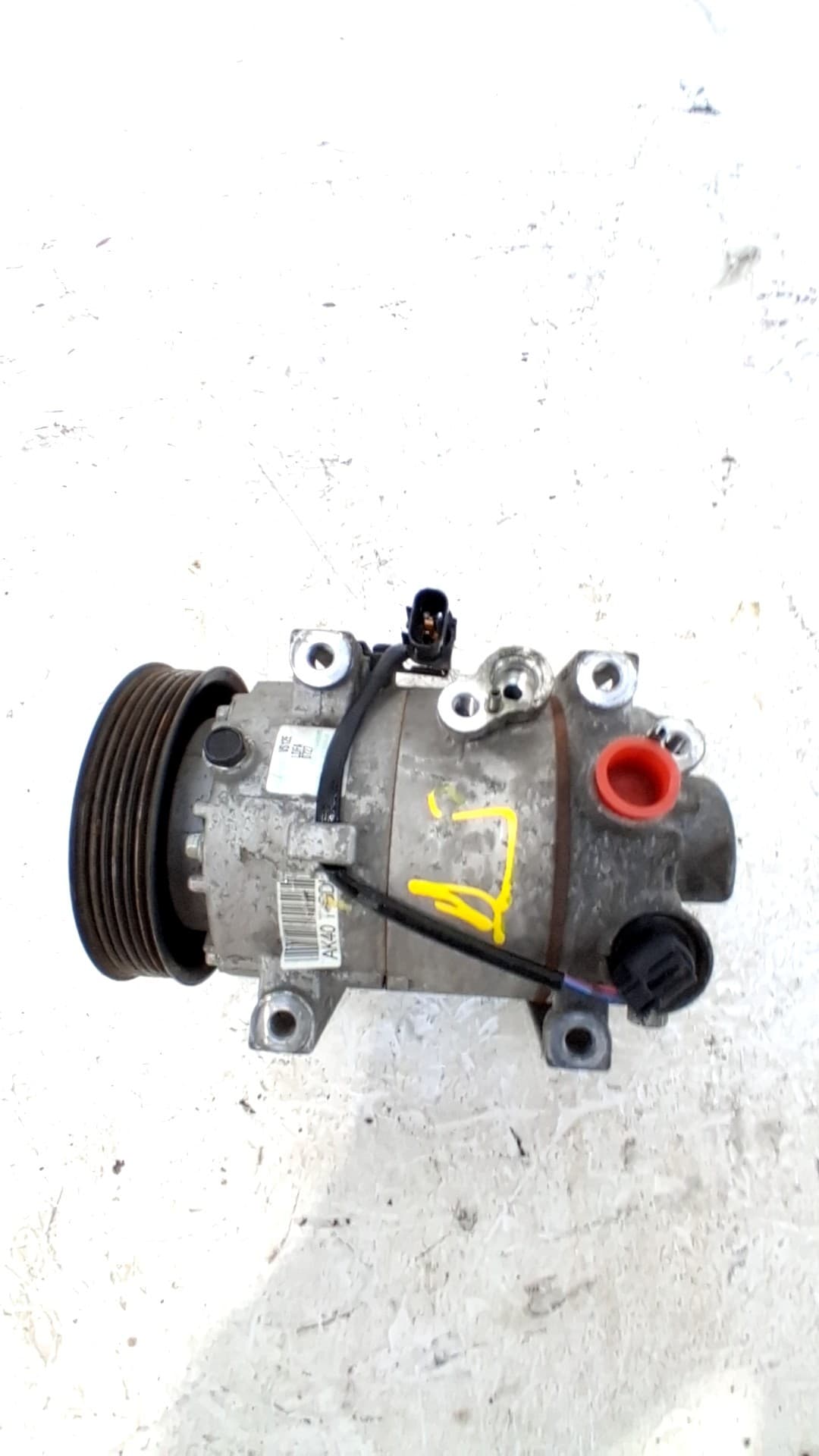 Recambio HYUNDAI I20 ref. 97701C8400