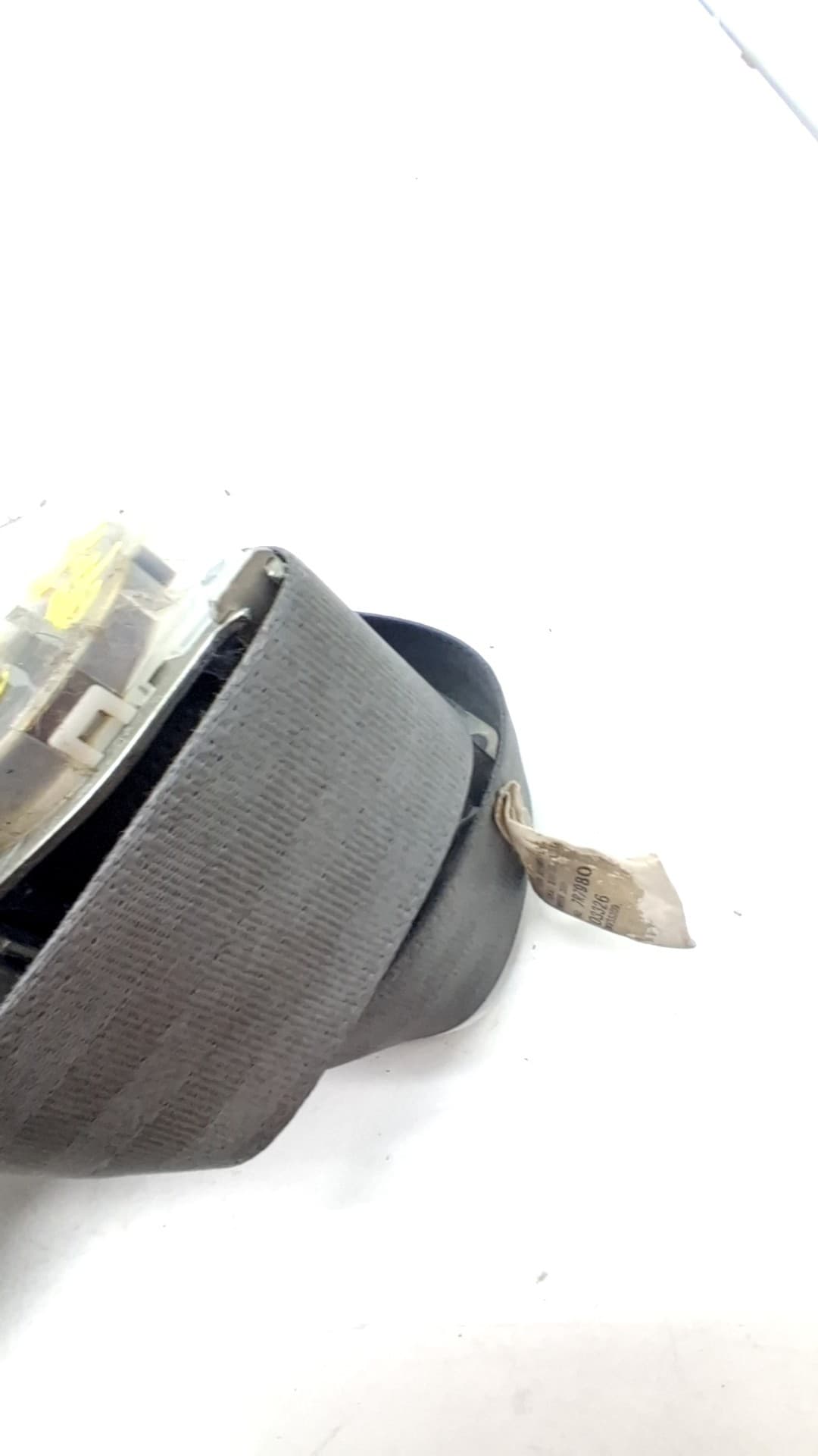 Cinturon seguridad trasero izquierdo TOYOTA PRIUS (NHW30) 3