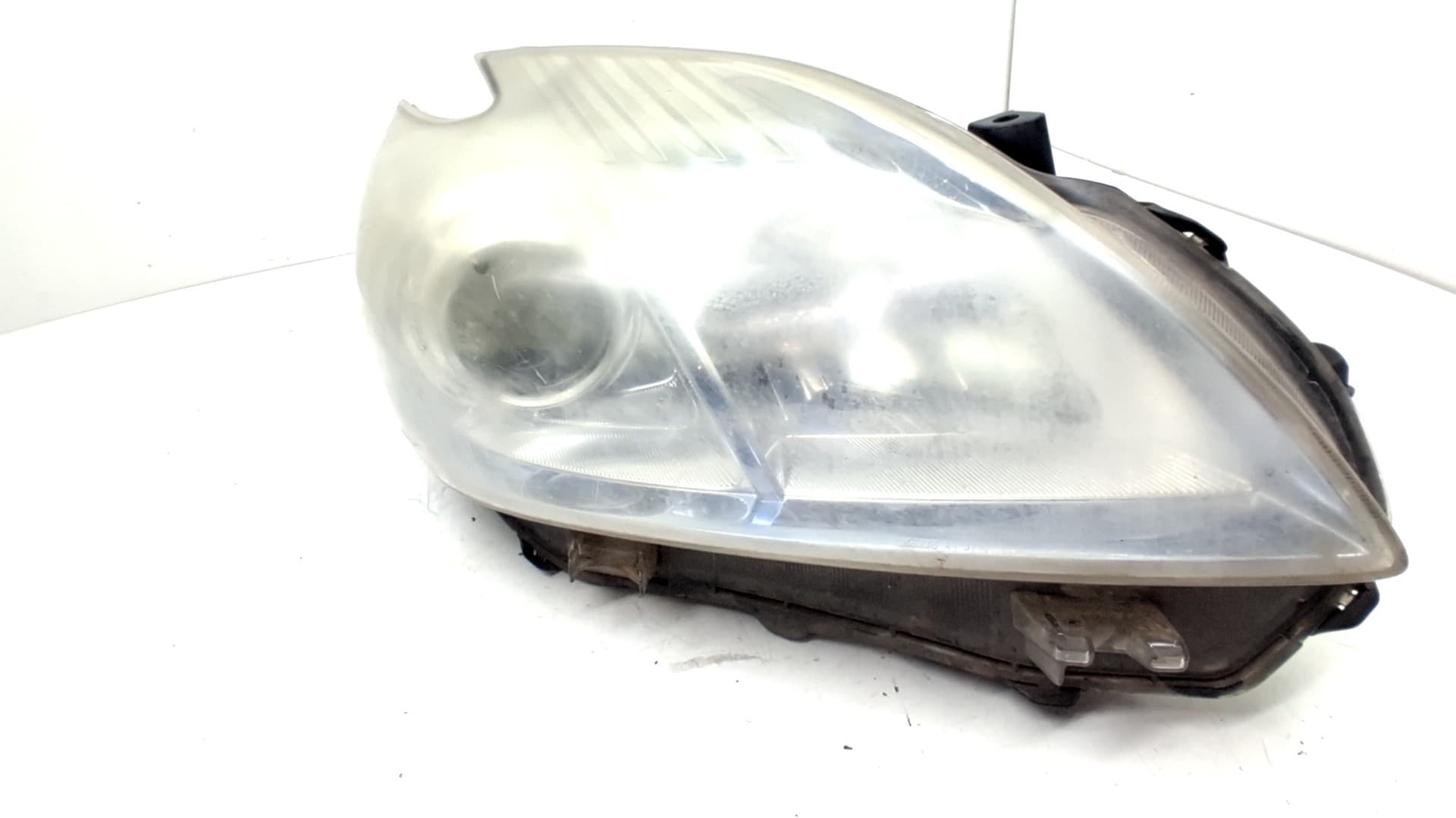 Faro derecho TOYOTA PRIUS (NHW30)