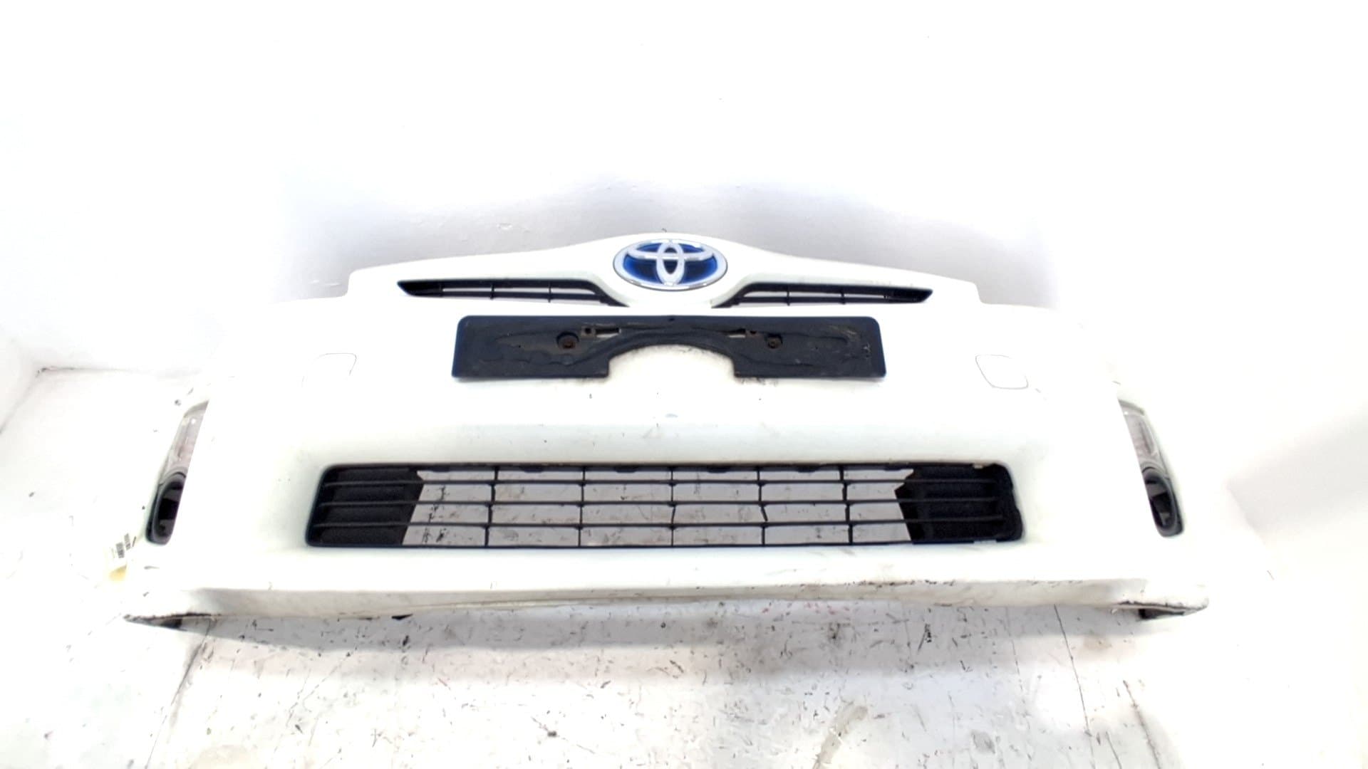 Paragolpes delantero TOYOTA PRIUS (NHW30)