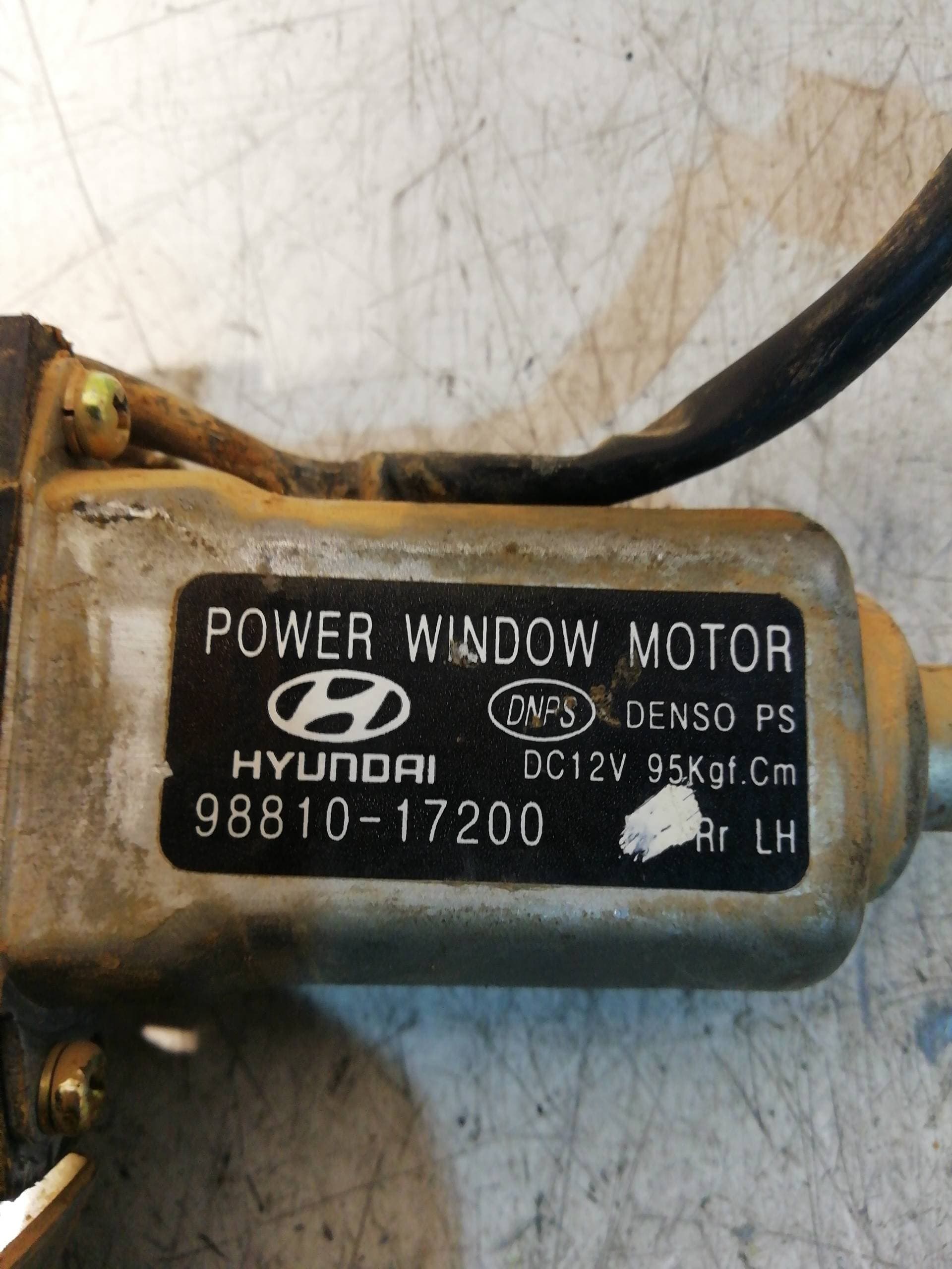 Elevalunas trasero izquierdo HYUNDAI MATRIX (FC) 2