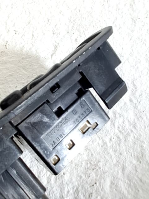 Mando retrovisor TOYOTA AVENSIS