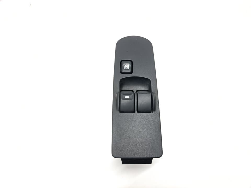 Mando elevalunas delantero izquierdo MITSUBISHI COLT BERLINA 5 (Z)