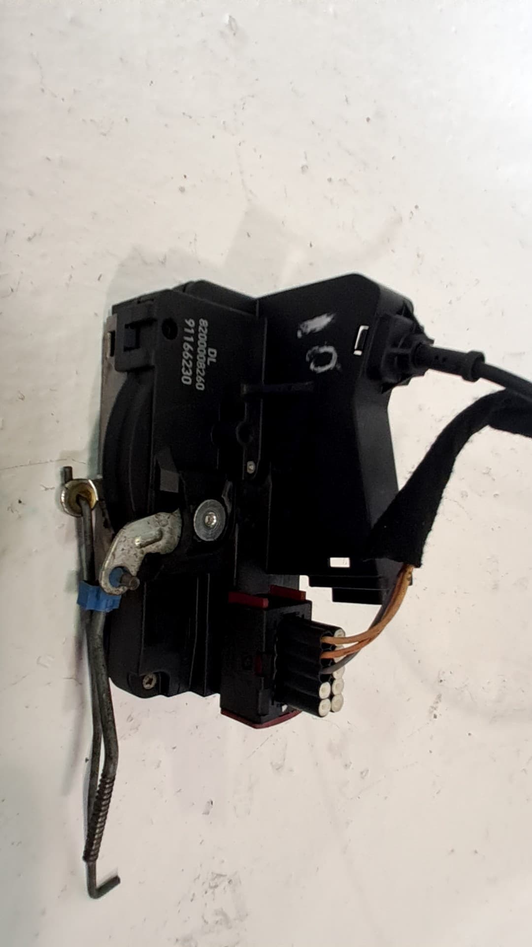 Cerradura puerta delantera izquierda OPEL VIVARO 3