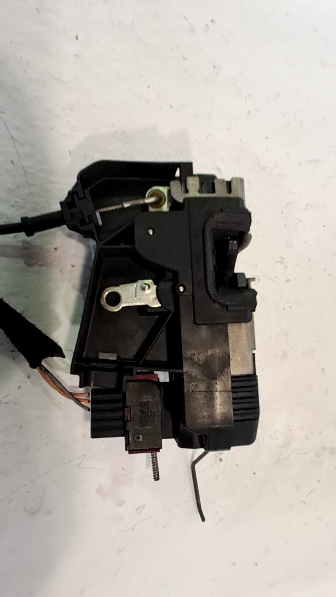 Cerradura puerta delantera izquierda OPEL VIVARO 2