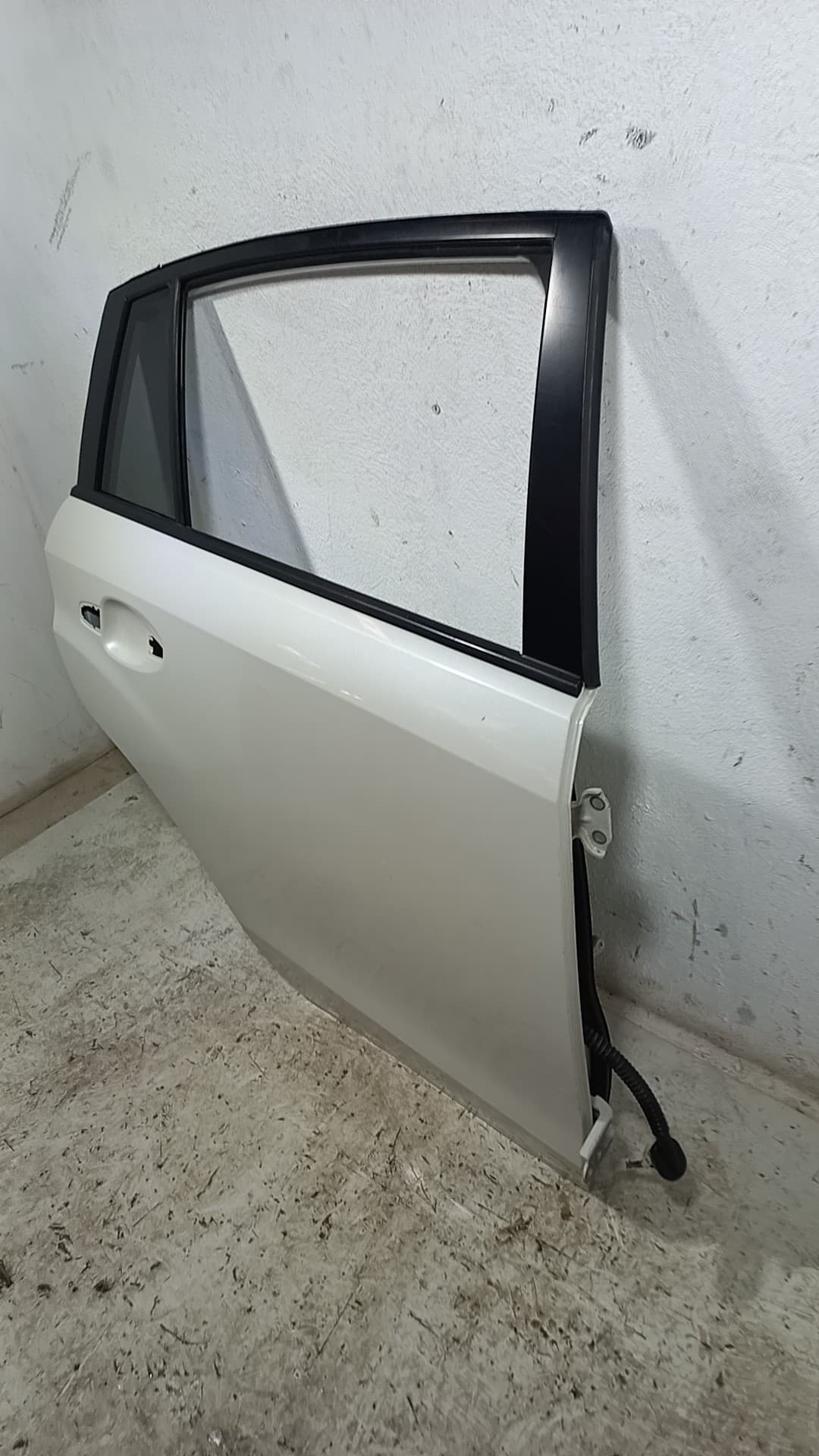 Puerta trasera derecha SUBARU IMPREZA G12 3