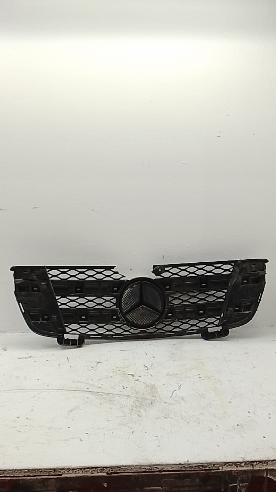 Rejilla delantera MERCEDES-BENZ CLASE GL (X164) 2