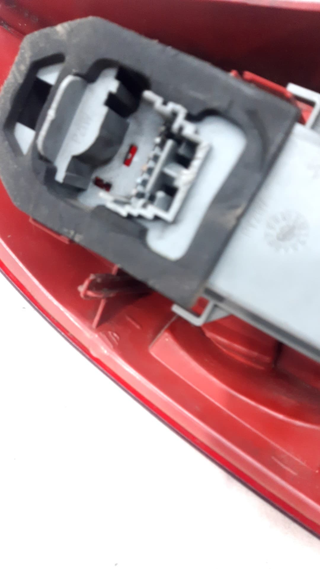 Piloto trasero derecho interior RENAULT CLIO III GRANDTOUR (KR0/1_) 2
