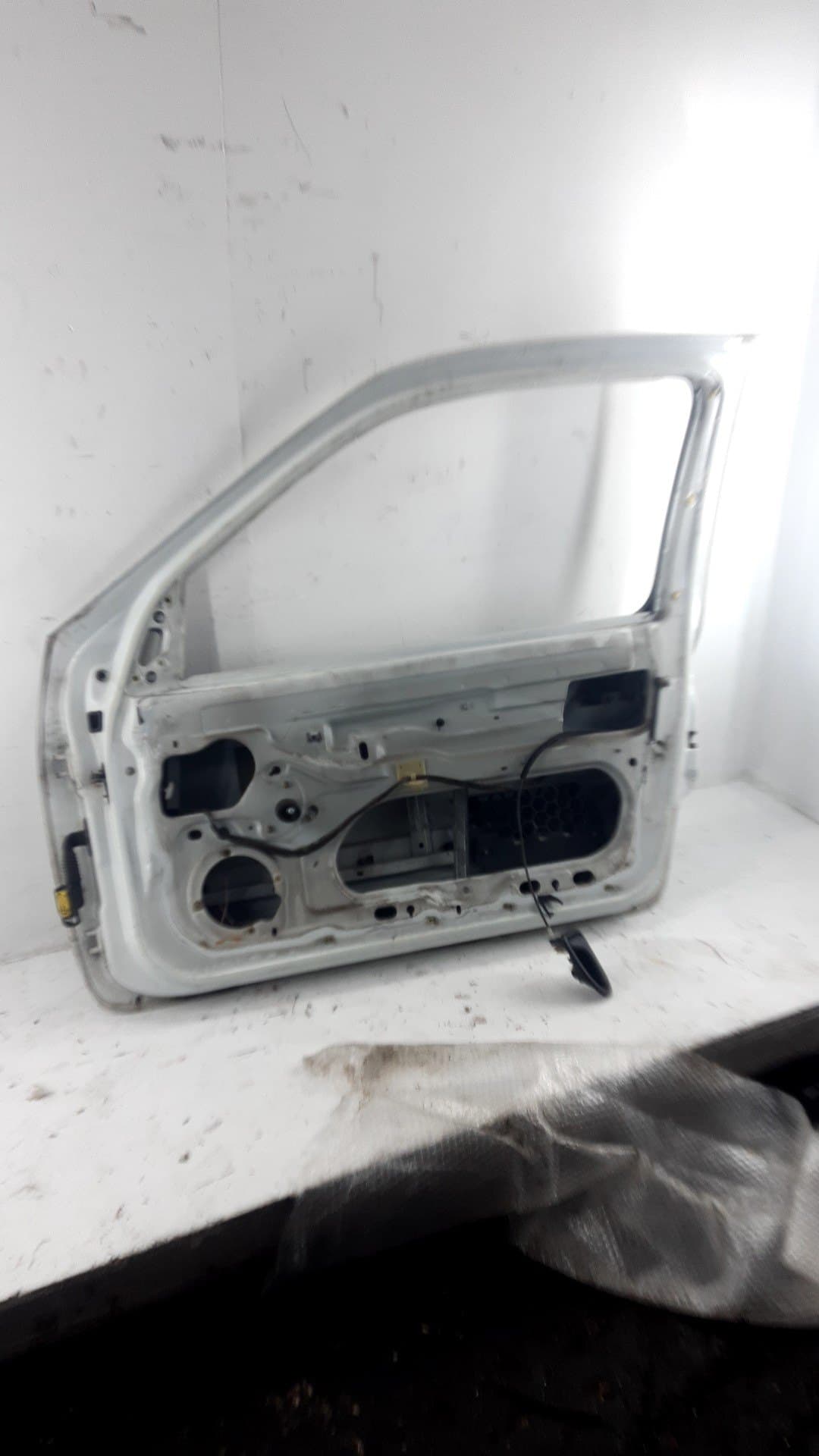 Puerta delantera derecha RENAULT CLIO III GRANDTOUR (KR0/1_) 2