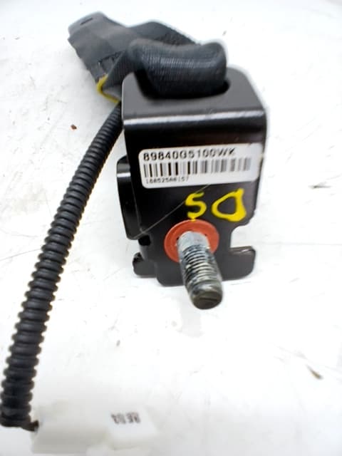 Enganche cinturon trasero derecho KIA NIRO 2