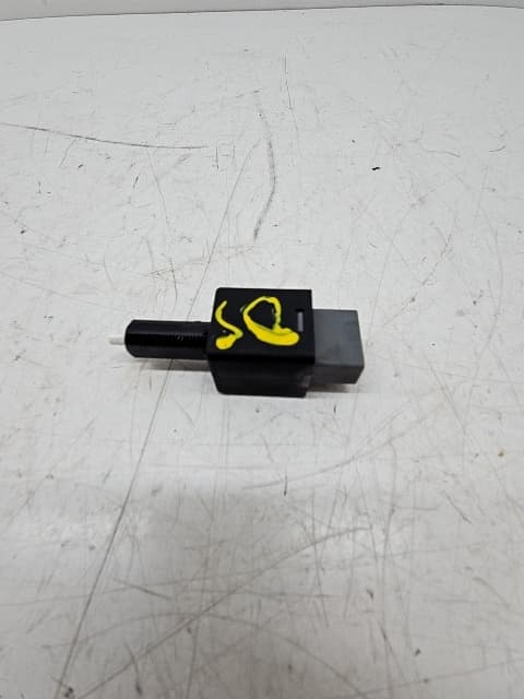 Recambio KIA NIRO ref. 938103S800 3
