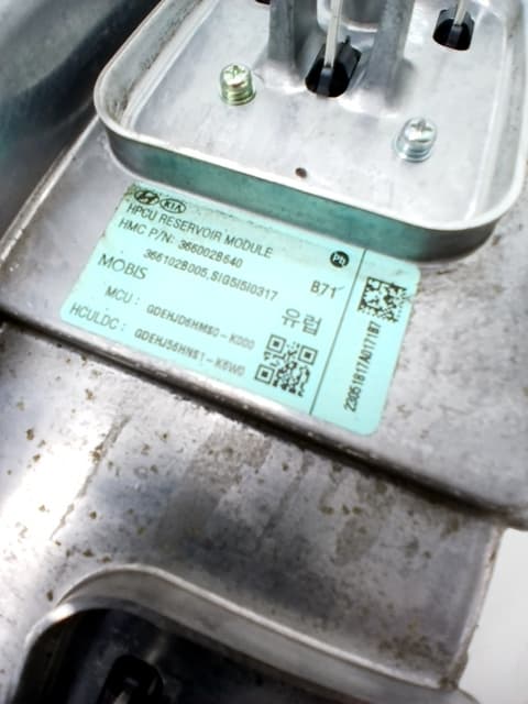 Recambio KIA NIRO ref. 366002B640 4