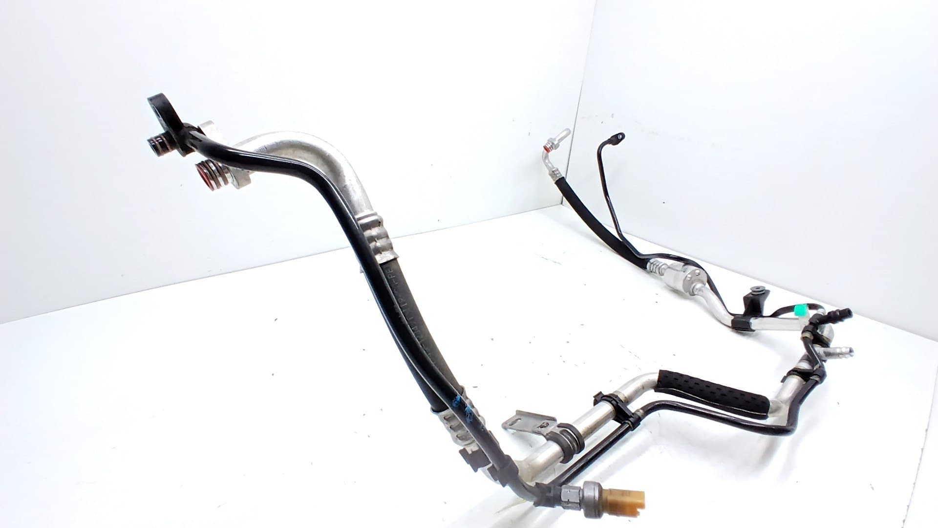 Recambio OPEL CORSA F ref. 9833241880 2