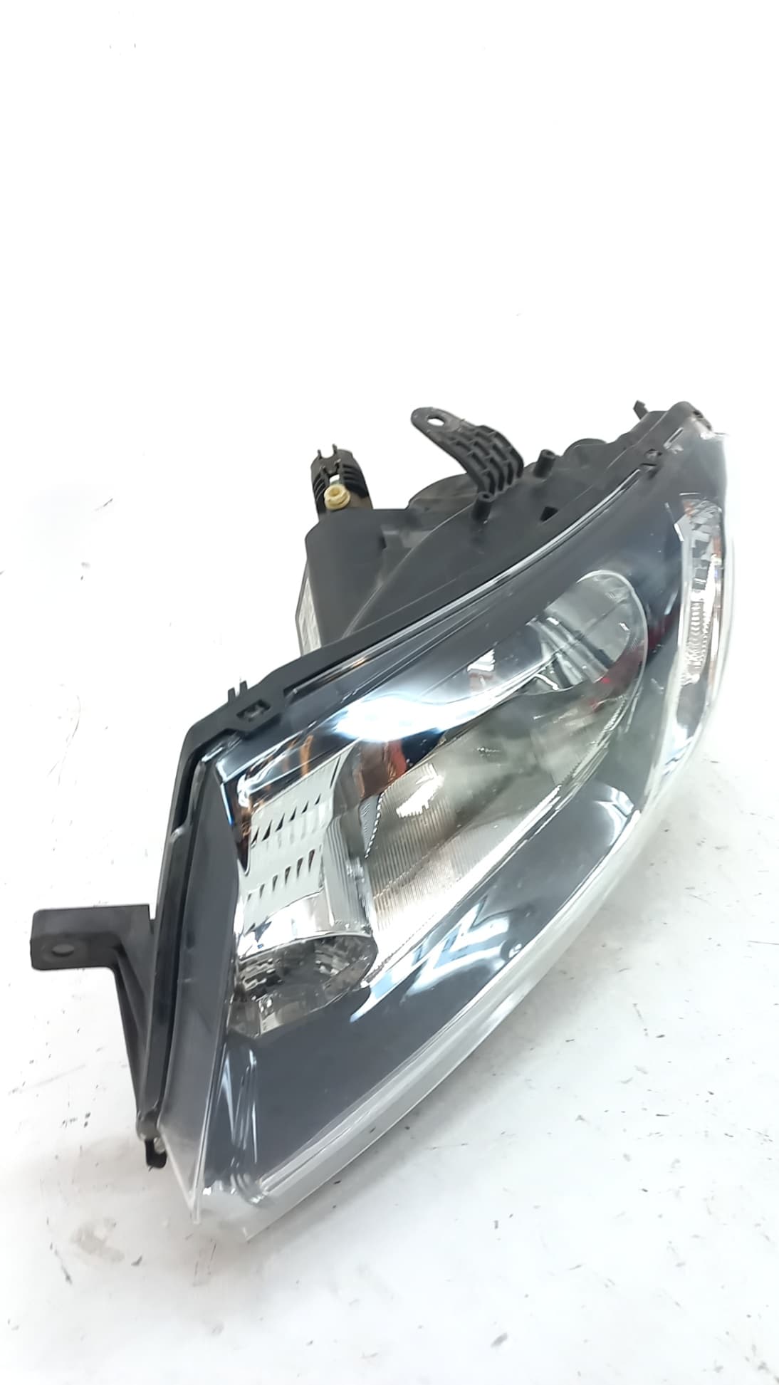 Faro izquierdo DACIA SANDERO