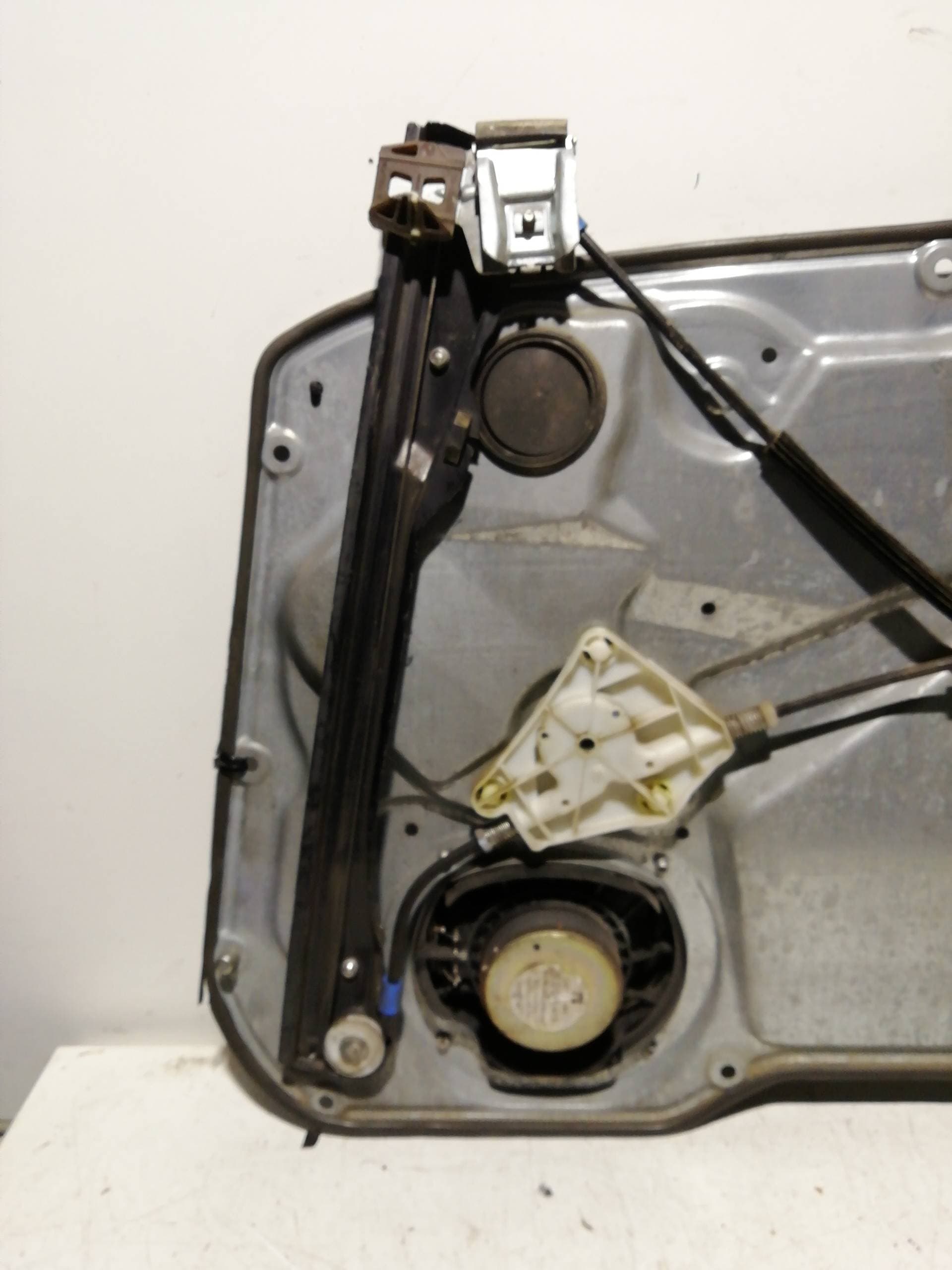 Motor elevalunas delantero izquierdo SEAT IBIZA (6L1) 3