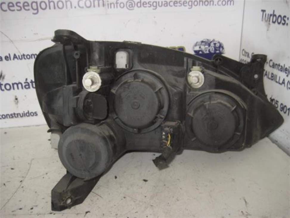 Faro izquierdo OPEL CORSA C 2
