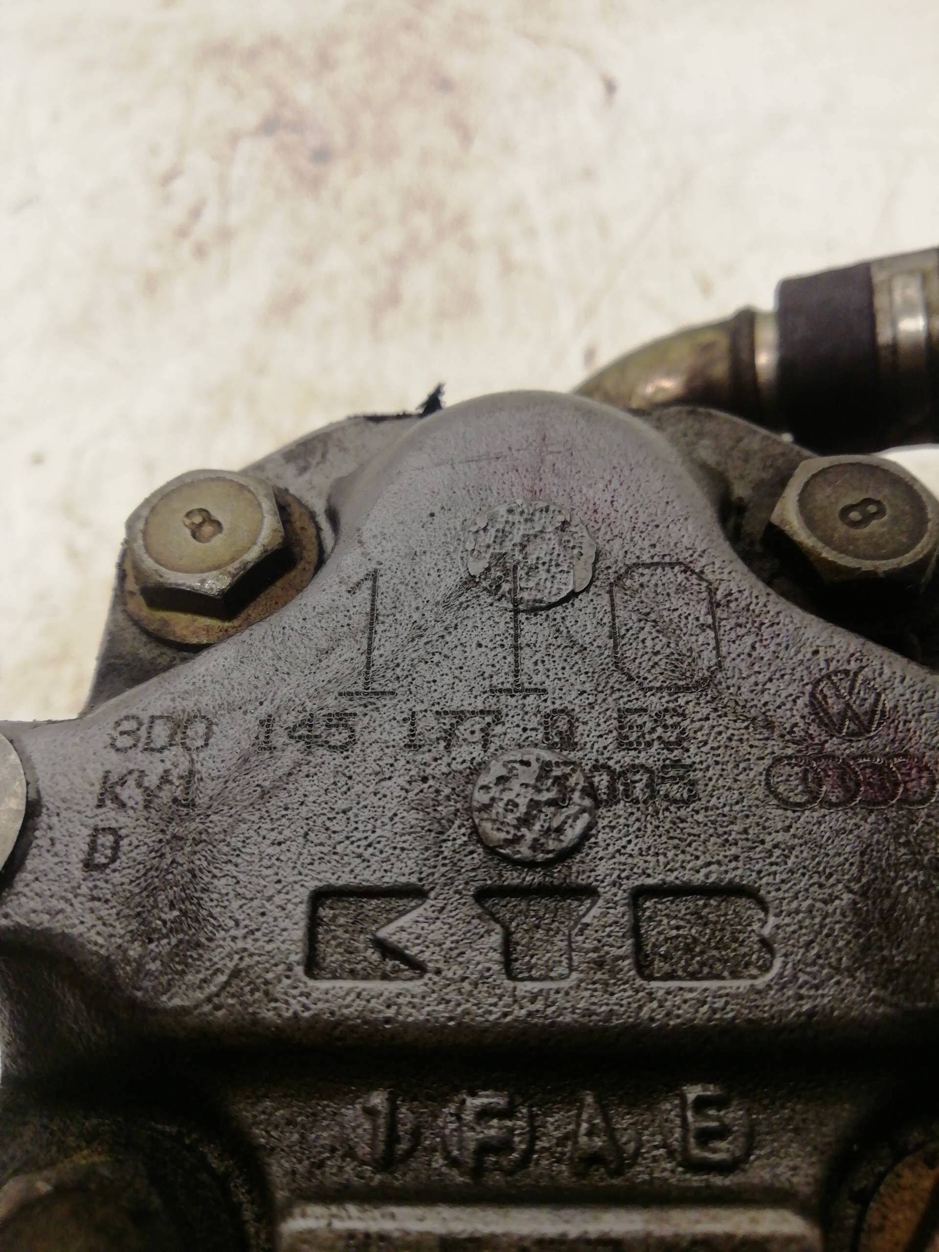Bomba direccion AUDI A4 AVANT (B5) 2