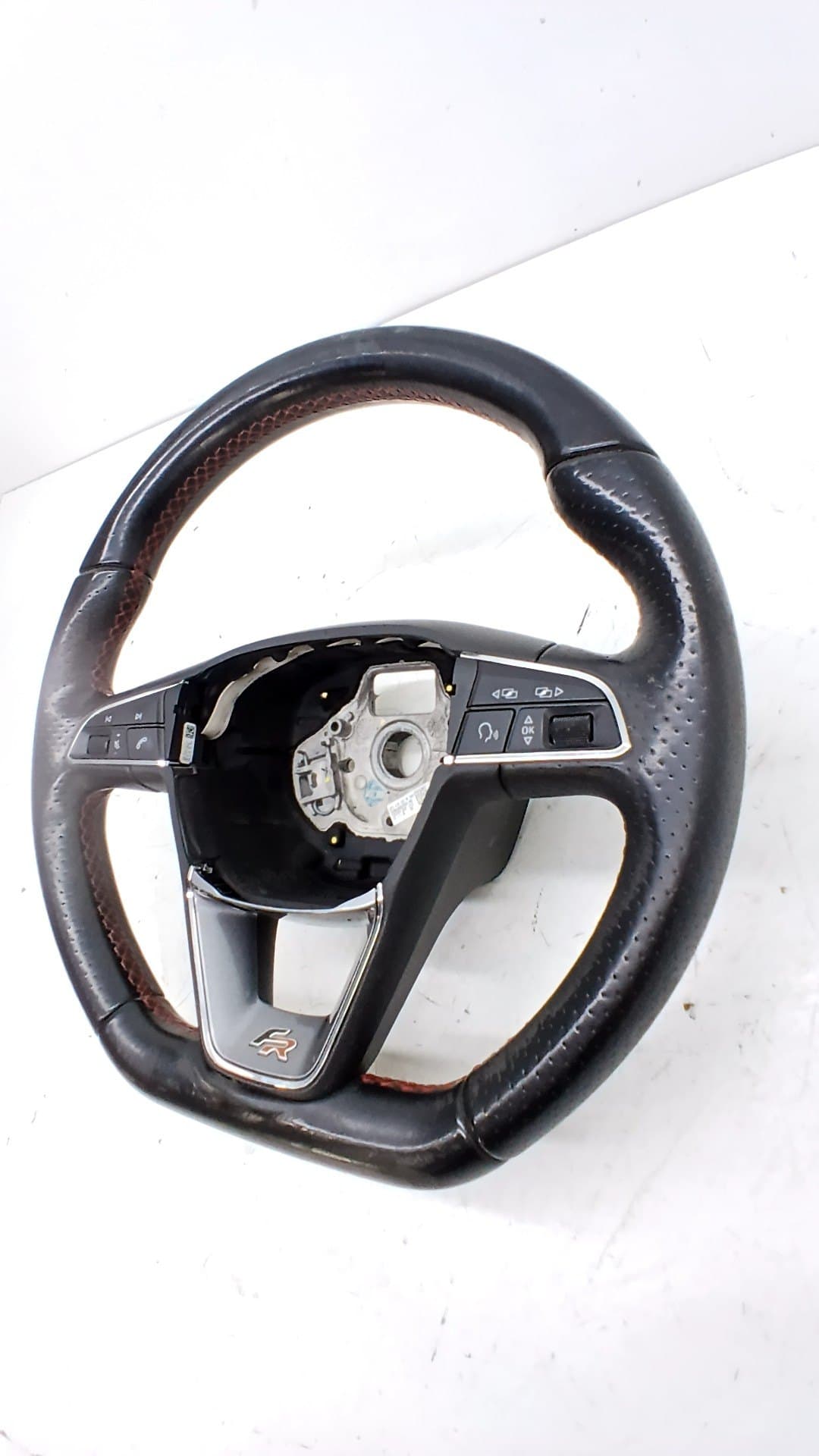 Volante SEAT LEON ST (5F8) 3