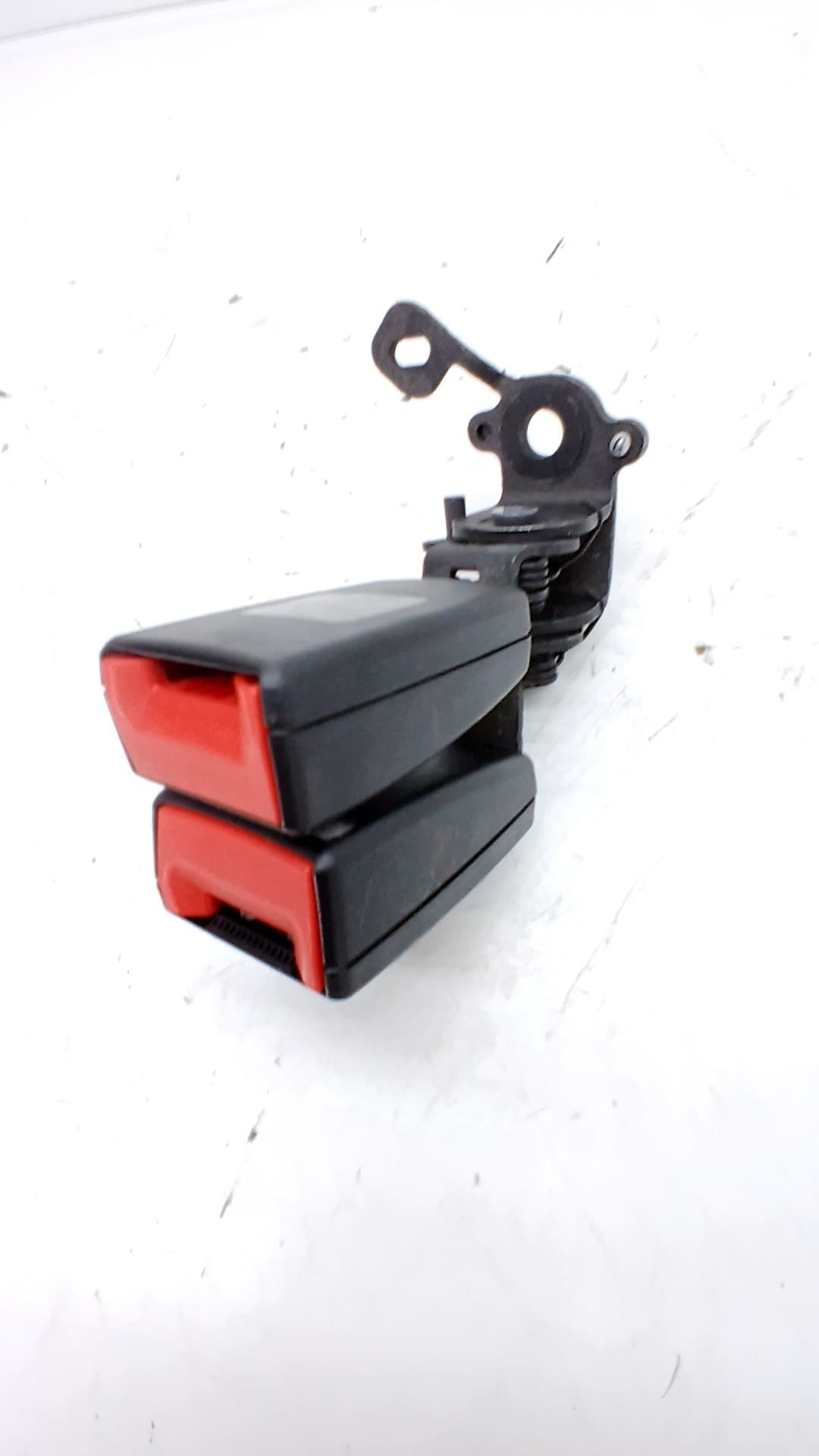 Enganche cinturon trasero derecho SEAT LEON ST (5F8)