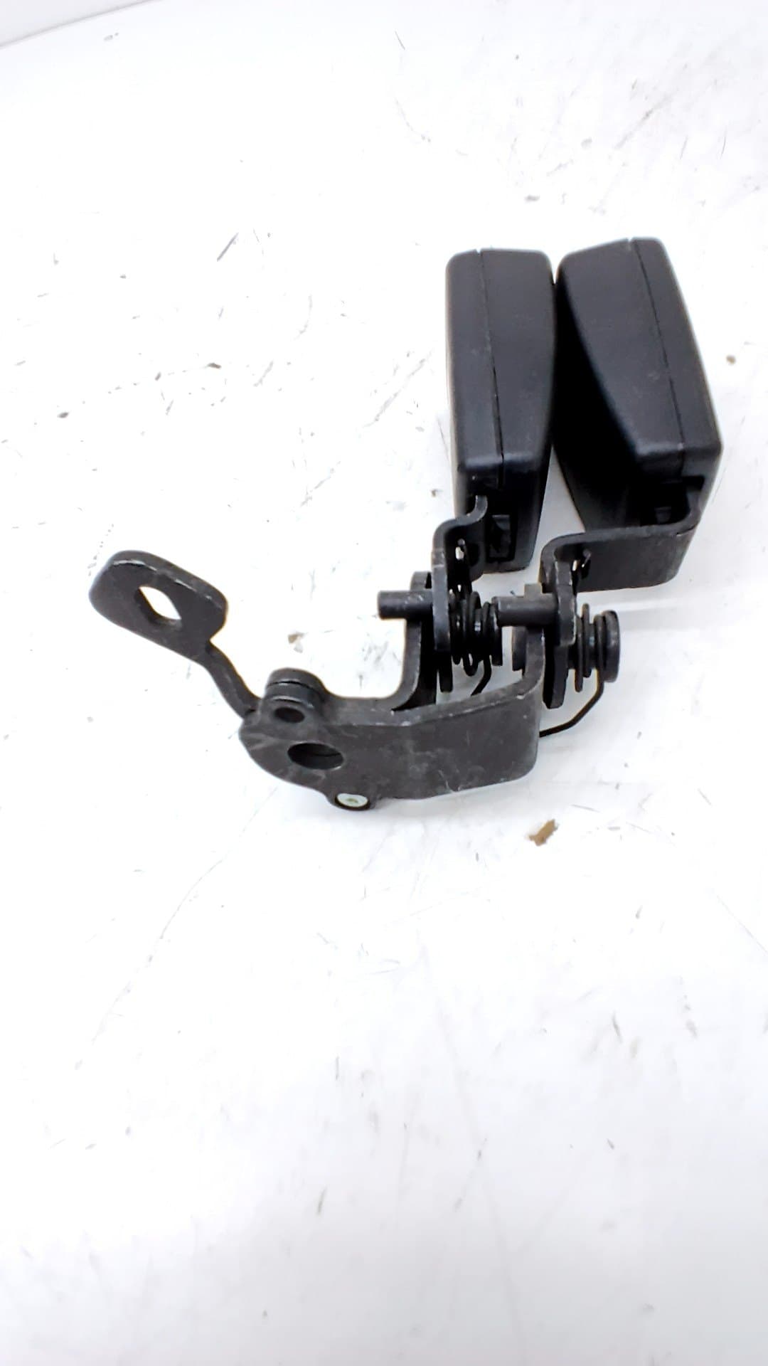 Enganche cinturon trasero derecho SEAT LEON ST (5F8) 2