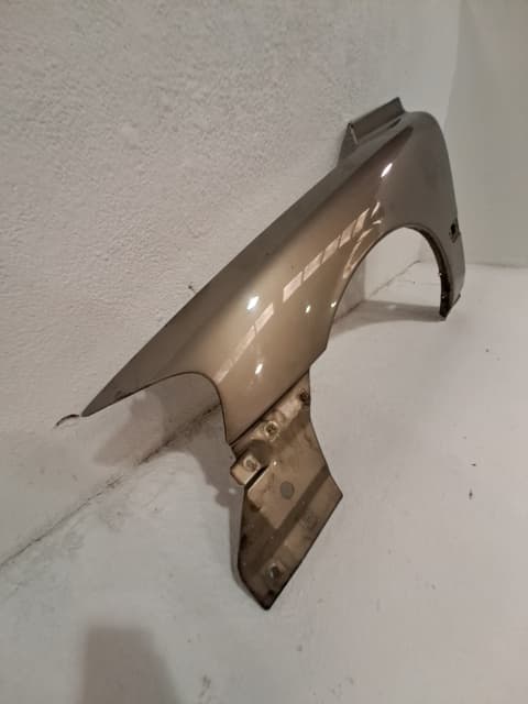 Aleta delantera izquierda VOLVO S60 BERLINA 2