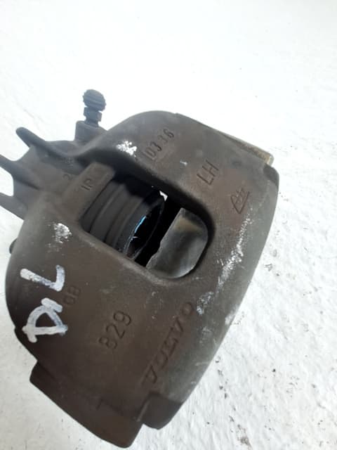 Recambio VOLVO S60 BERLINA ref. 8251315