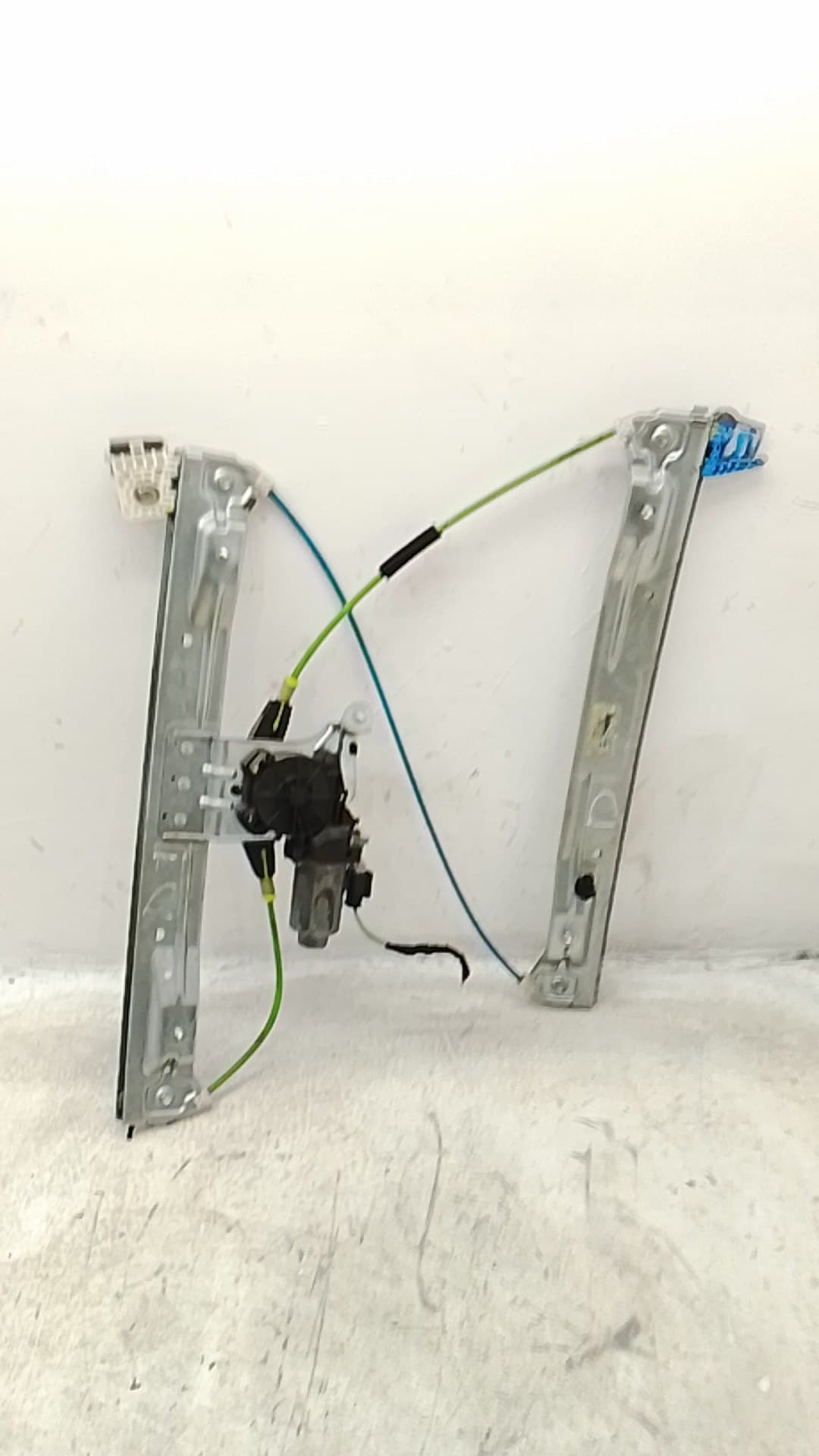 Elevalunas delantero derecho CITROEN C3 PICASSO 2