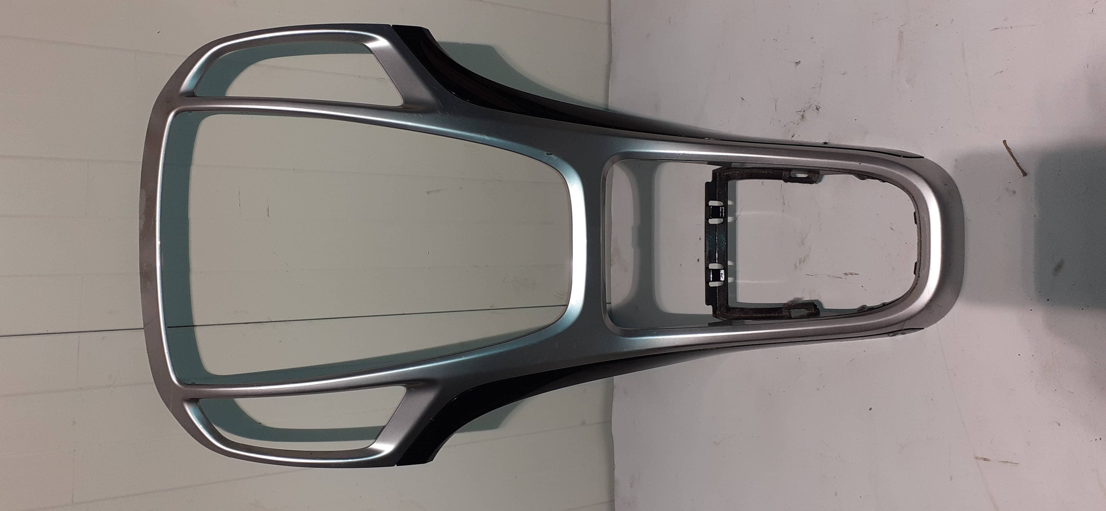 Plastico OPEL ASTRA J SPORTS TOURER